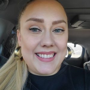 Meet your Posher, Marie